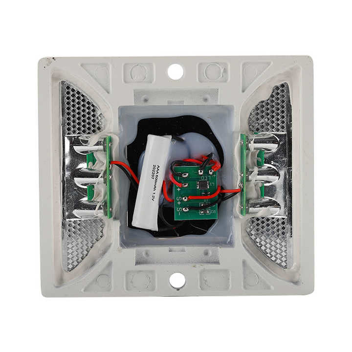 125 * 110 * 25 মিমি নীল সৌর LED রাস্তা স্টাডস ফ্ল্যাশিং বিড়ালের চোখ রাস্তা মার্কার